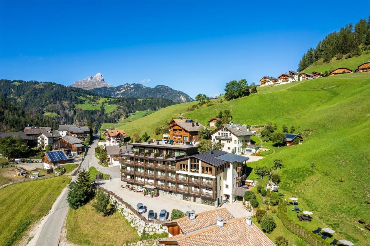 Hotel Alcialc La Valle Esterno foto