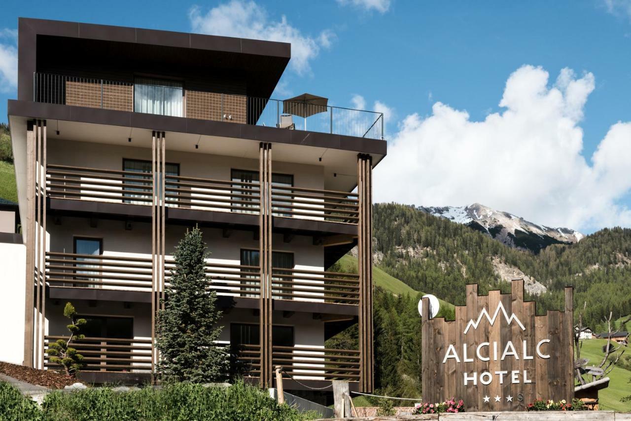 Hotel Alcialc La Valle Esterno foto